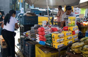 Fiscalizarán empresas para frenar a bachaqueros y contrabandistas